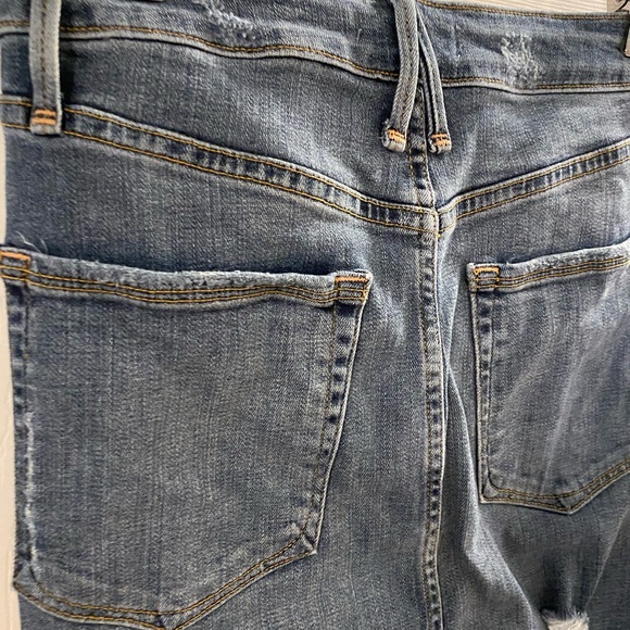 Good American midi distressed denim skirt - Picture 5 of 7